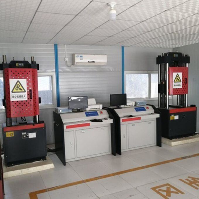 Force measurement accuracy better than ±0.5% Universal Material Testing Machine tensile compression and bending tests